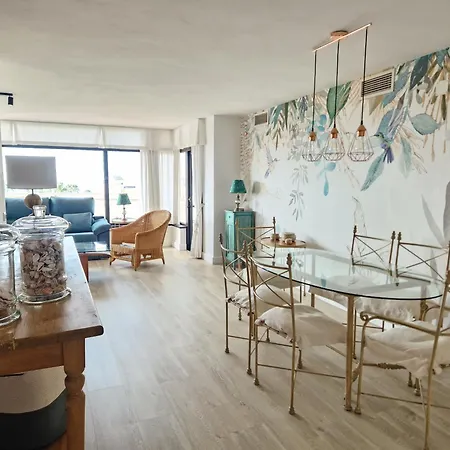 Primera Linea Playa Apartamento *